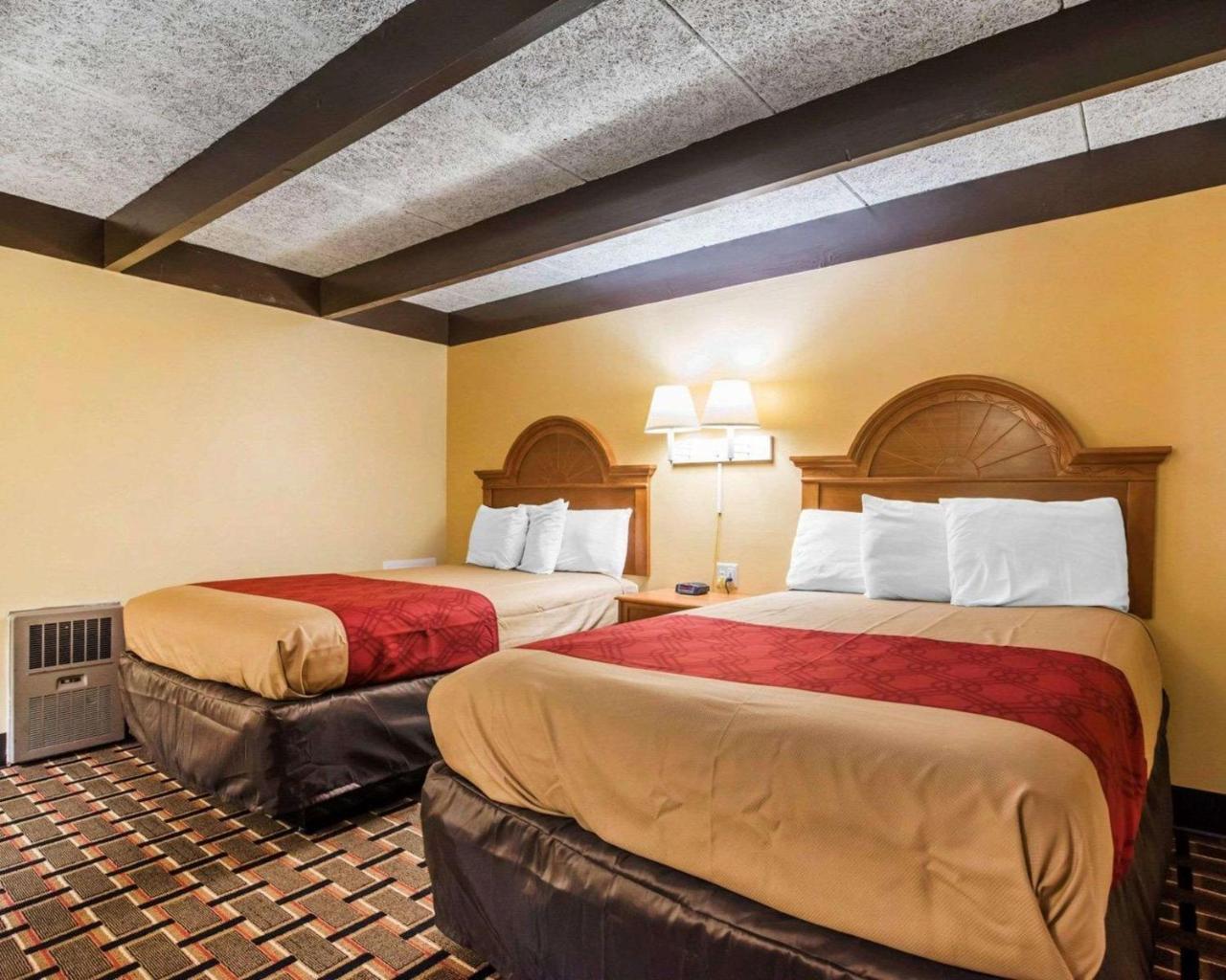 Econo Lodge New Paltz Esterno foto