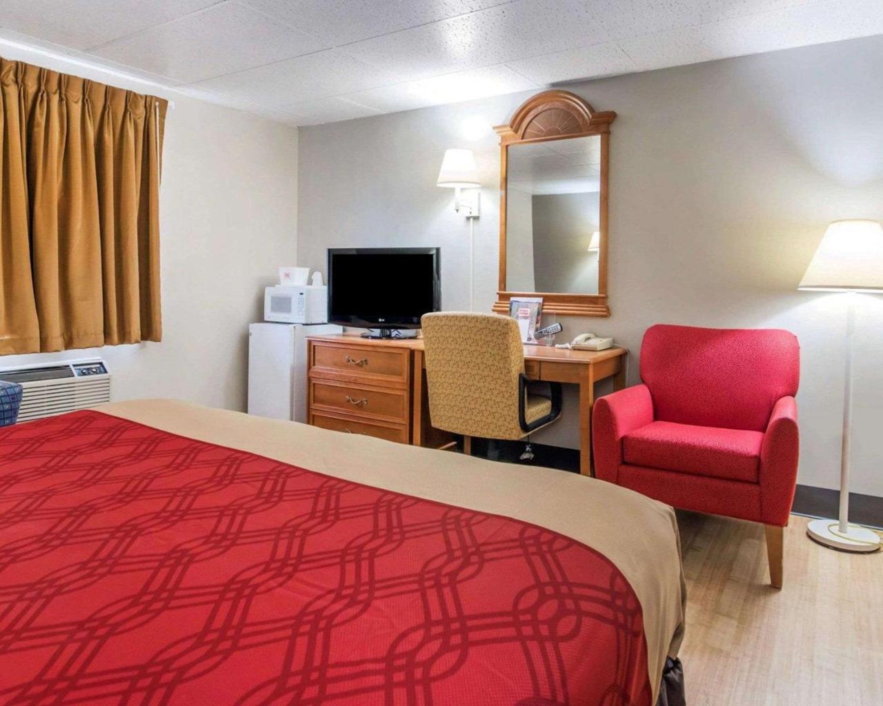 Econo Lodge New Paltz Esterno foto