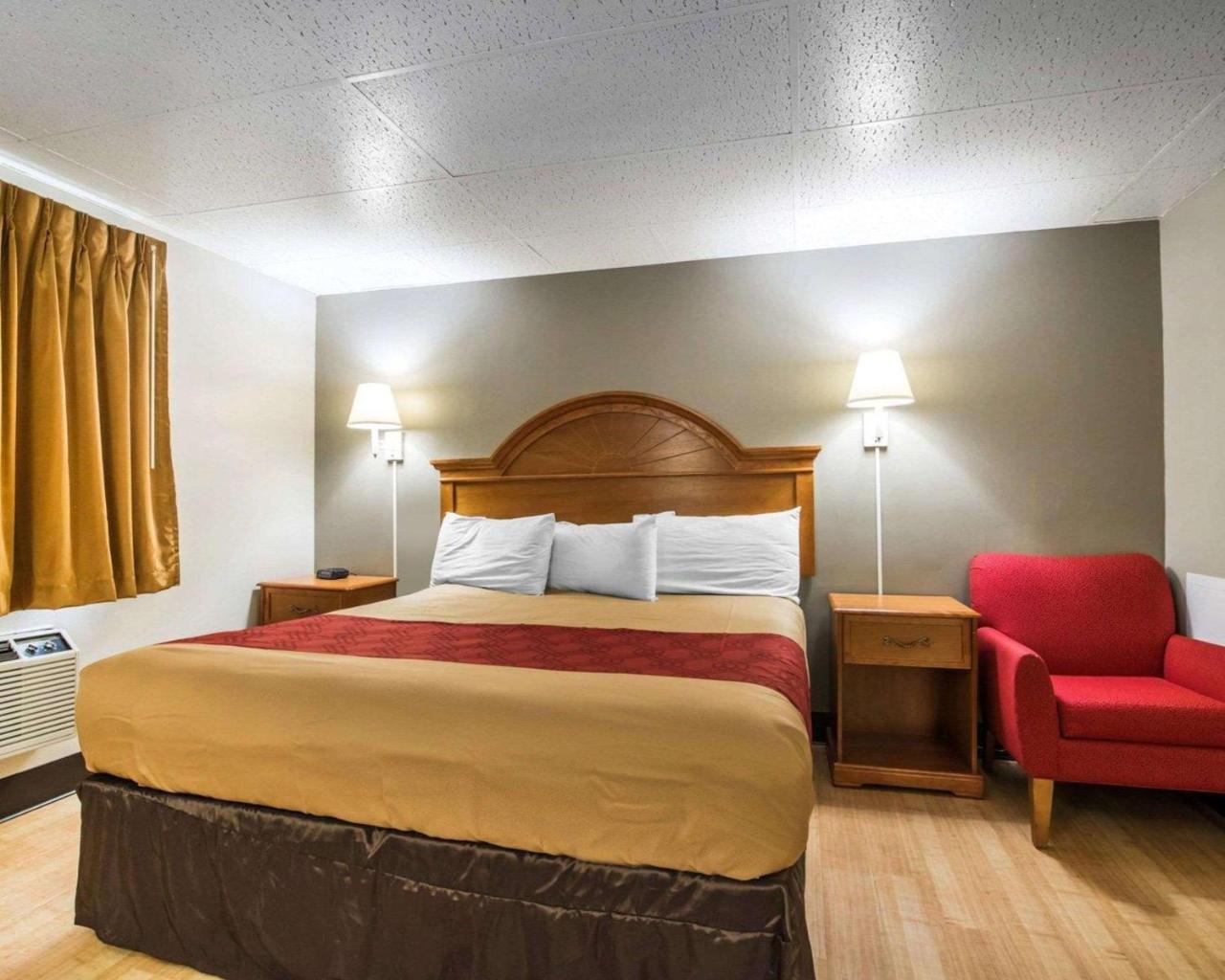 Econo Lodge New Paltz Esterno foto