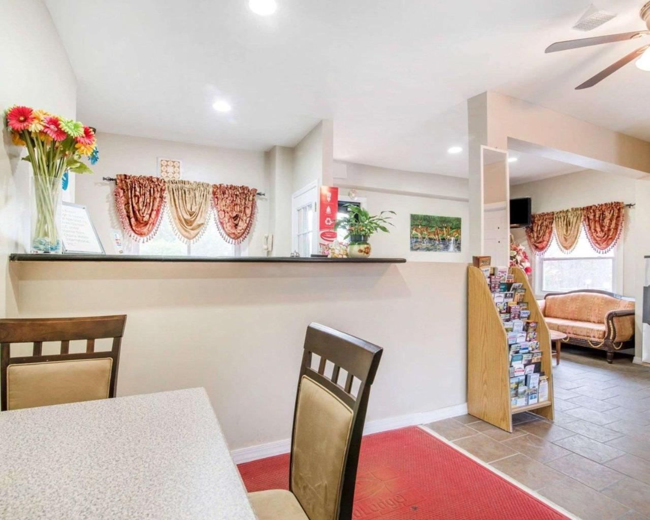 Econo Lodge New Paltz Esterno foto