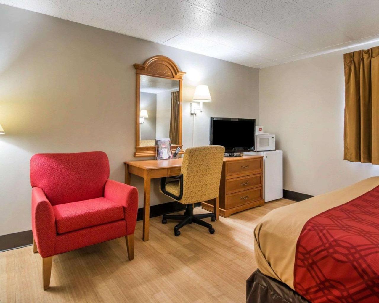 Econo Lodge New Paltz Esterno foto