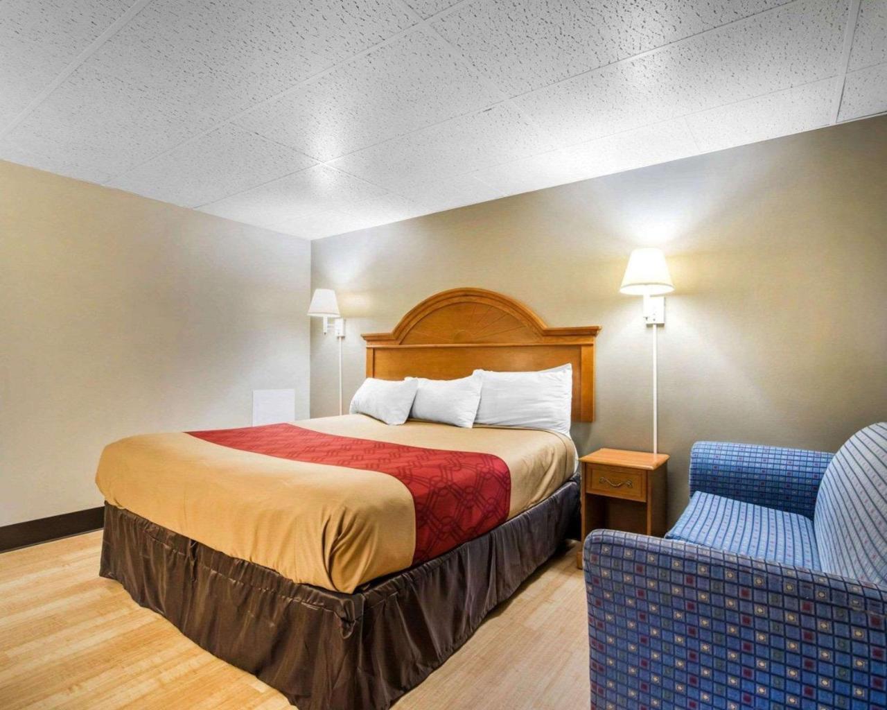 Econo Lodge New Paltz Esterno foto